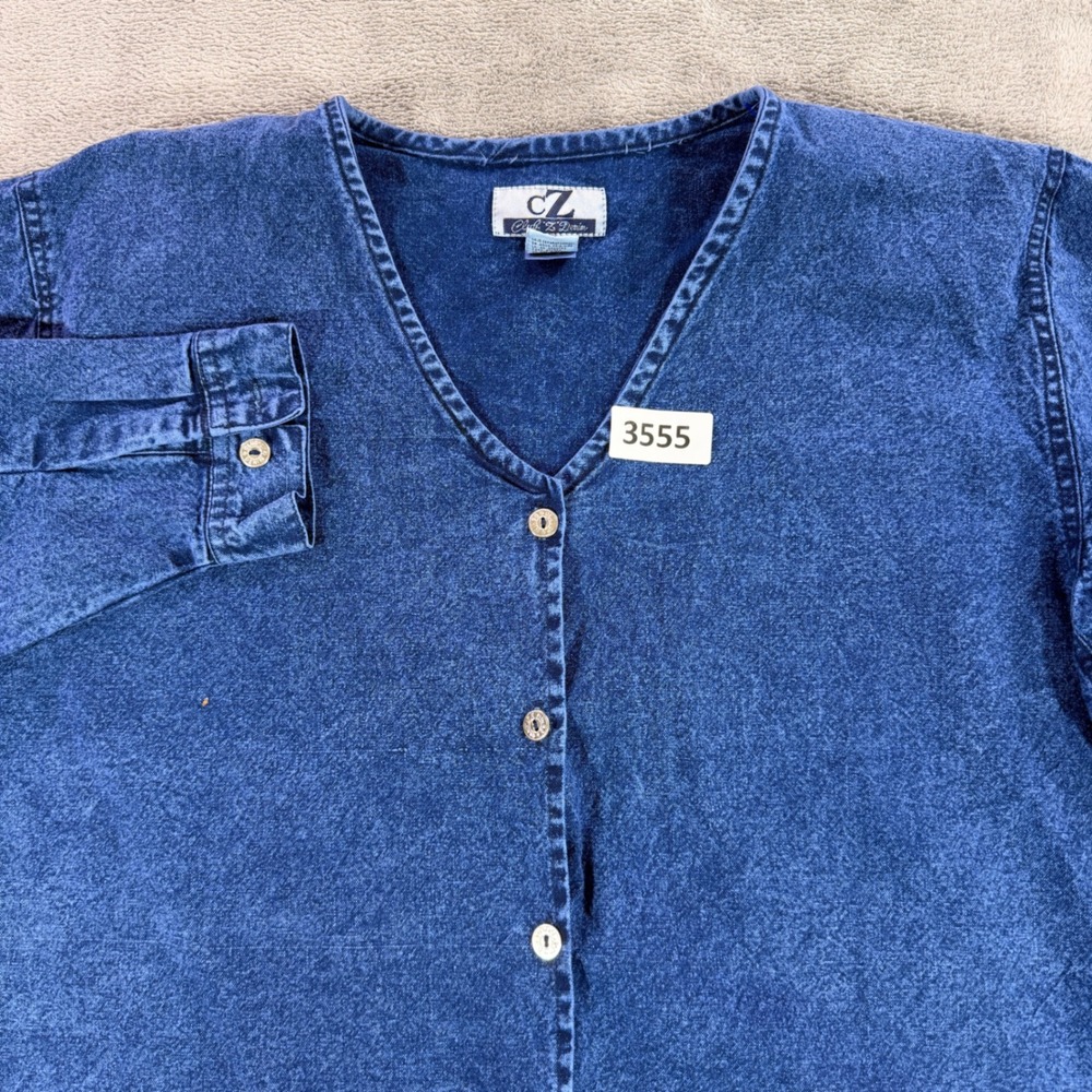 Club Z Denim Top Womens 1X Blue Floral Embroidered Button Front V-Neck Cotton